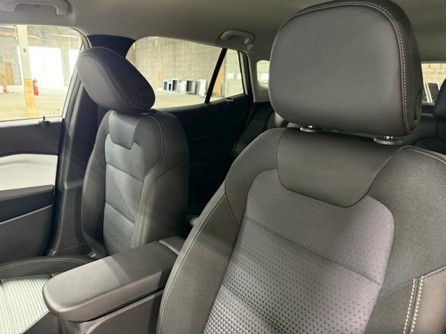 new 2025 Chevrolet Trax car, priced at $23,917