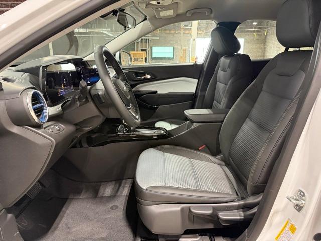 new 2025 Chevrolet Trax car, priced at $23,917