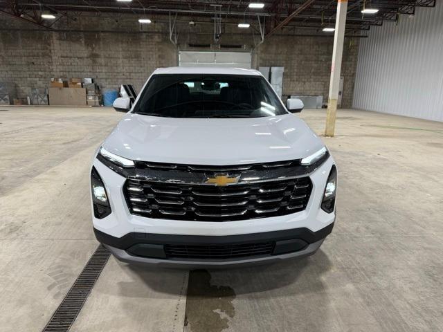 new 2026 Chevrolet Equinox car, priced at $30,505