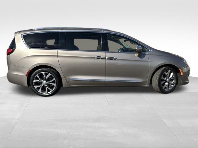 used 2018 Chrysler Pacifica car, priced at $15,995