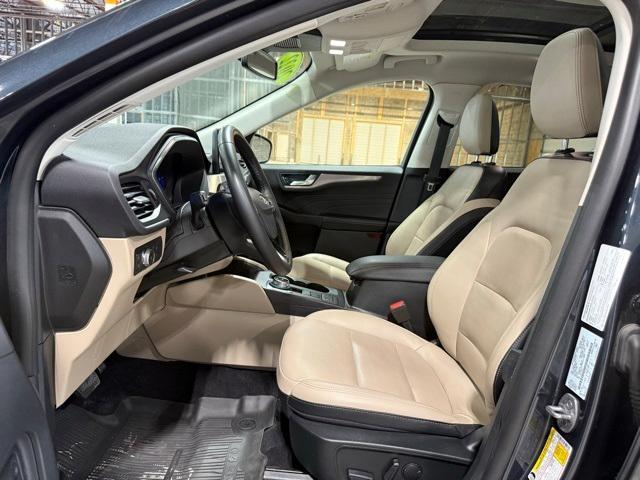used 2022 Ford Escape car, priced at $24,996
