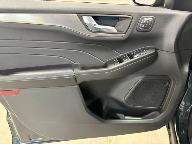 used 2022 Ford Escape car, priced at $24,996
