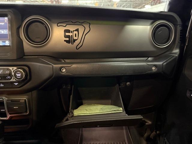 used 2020 Jeep Gladiator car, priced at $25,995