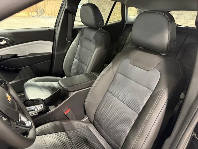 new 2025 Chevrolet Trax car, priced at $23,917
