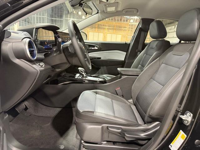 new 2025 Chevrolet Trax car, priced at $23,917