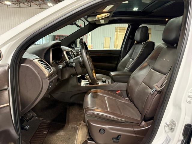 used 2016 Jeep Grand Cherokee car, priced at $19,995