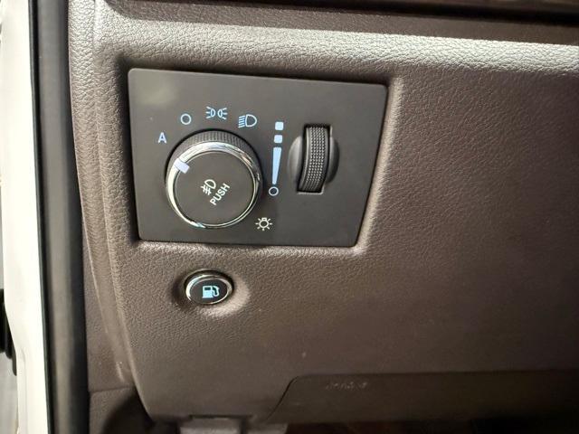 used 2016 Jeep Grand Cherokee car, priced at $19,995