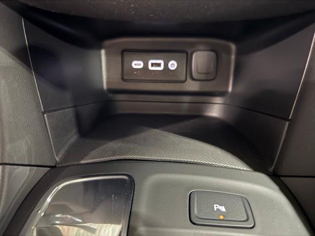 used 2023 Chevrolet Equinox car, priced at $22,196