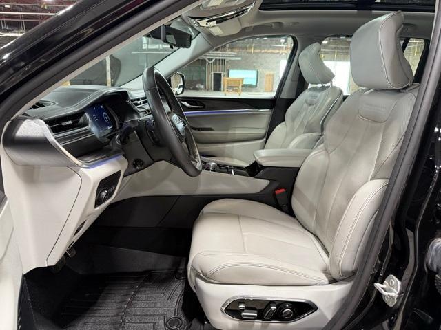 used 2022 Jeep Grand Cherokee car, priced at $41,495