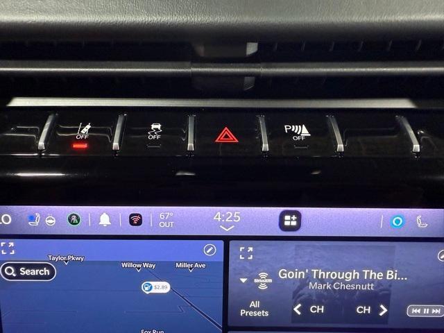 used 2022 Jeep Grand Cherokee car, priced at $41,495