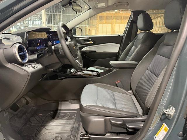 new 2025 Chevrolet Trax car, priced at $24,262