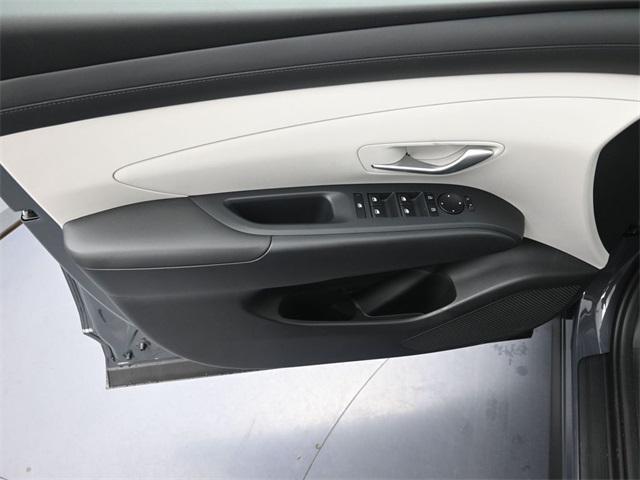 new 2025 Hyundai Tucson car, priced at $29,851