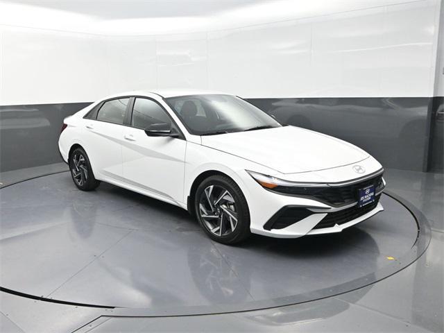 new 2025 Hyundai Elantra car, priced at $23,450