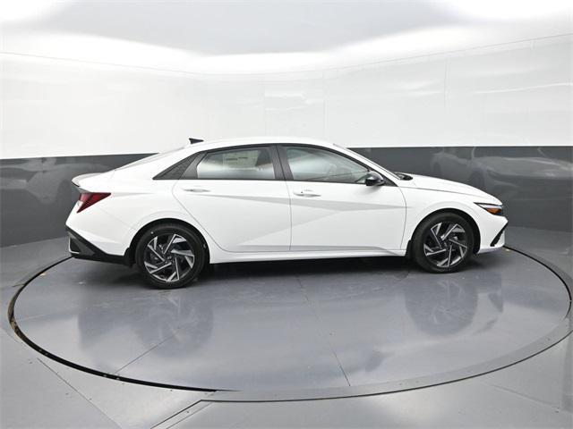new 2025 Hyundai Elantra car, priced at $23,450