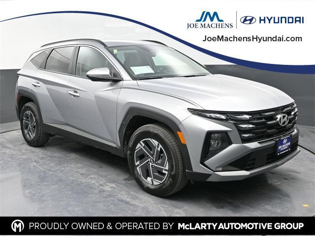 new 2025 Hyundai TUCSON Hybrid car, priced at $33,199