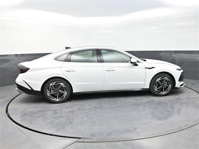 new 2025 Hyundai Sonata car, priced at $30,240