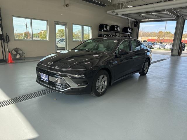 new 2025 Hyundai Sonata car, priced at $27,128