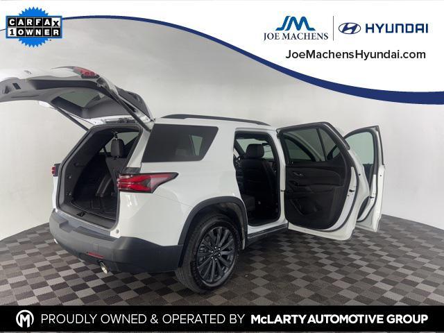 used 2023 Chevrolet Traverse car, priced at $34,590