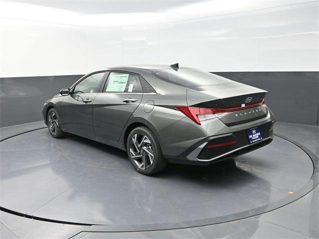 new 2025 Hyundai Elantra car