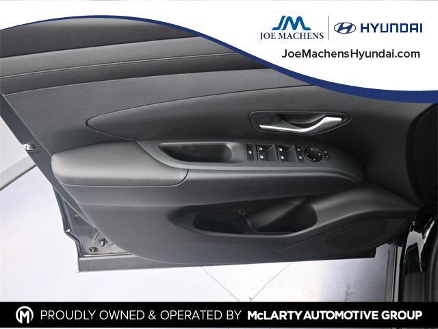 new 2025 Hyundai TUCSON Hybrid car, priced at $29,508
