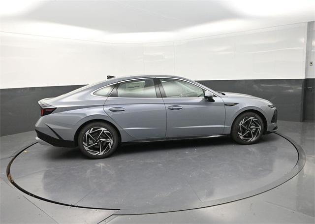 new 2026 Hyundai Sonata car, priced at $30,632