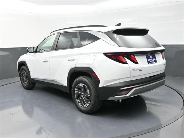 new 2025 Hyundai TUCSON Hybrid car, priced at $33,352