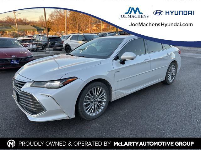 used 2019 Toyota Avalon Hybrid car, priced at $28,500