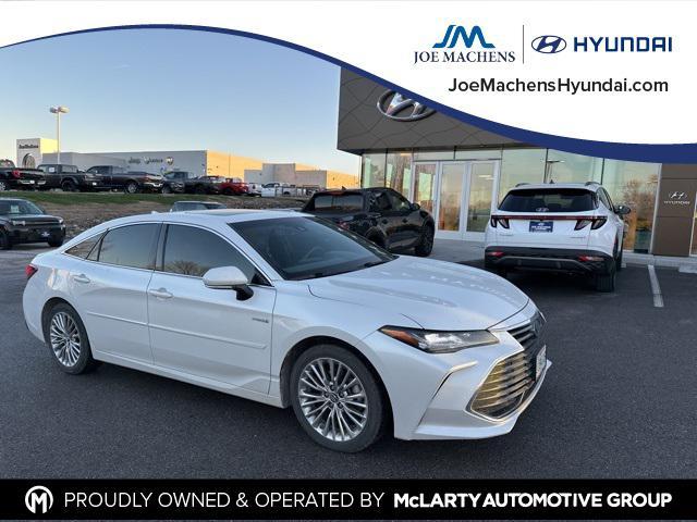 used 2019 Toyota Avalon Hybrid car, priced at $28,500