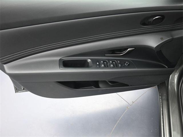 new 2025 Hyundai Elantra car, priced at $26,089