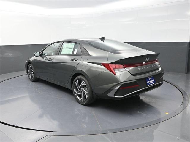 new 2025 Hyundai Elantra car, priced at $26,089