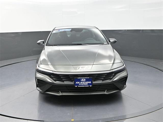 new 2025 Hyundai Elantra car, priced at $26,089