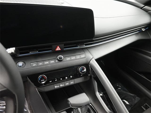 new 2025 Hyundai Elantra car, priced at $26,089