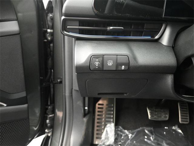 new 2025 Hyundai Elantra car, priced at $26,089
