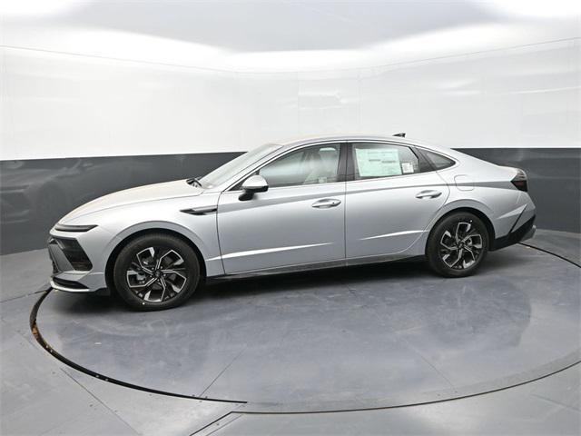 new 2025 Hyundai Sonata car, priced at $28,321