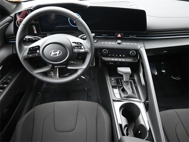 new 2025 Hyundai Elantra car, priced at $26,089