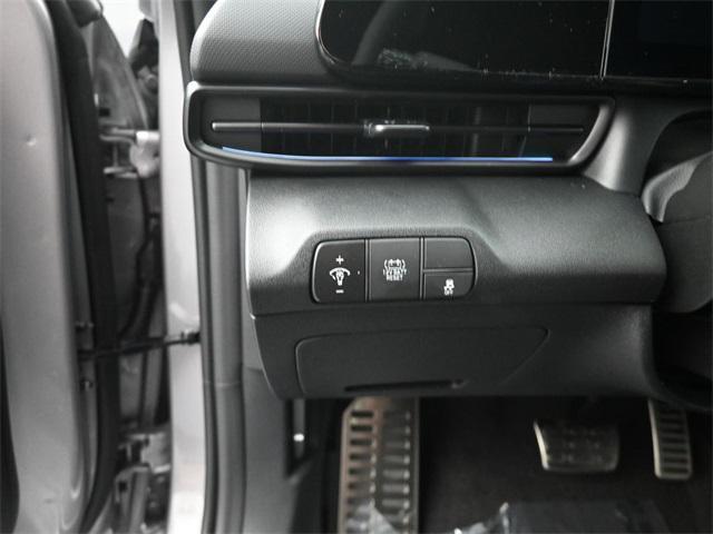 new 2025 Hyundai Elantra car, priced at $26,089