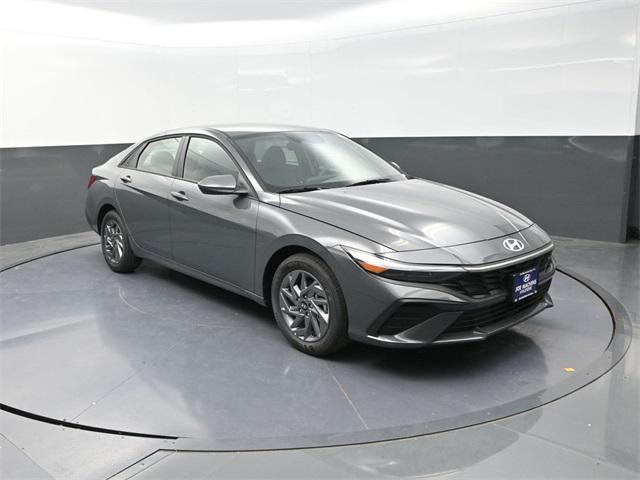 new 2025 Hyundai ELANTRA HEV car, priced at $24,190