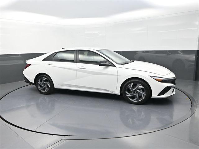 new 2025 Hyundai ELANTRA HEV car, priced at $24,673