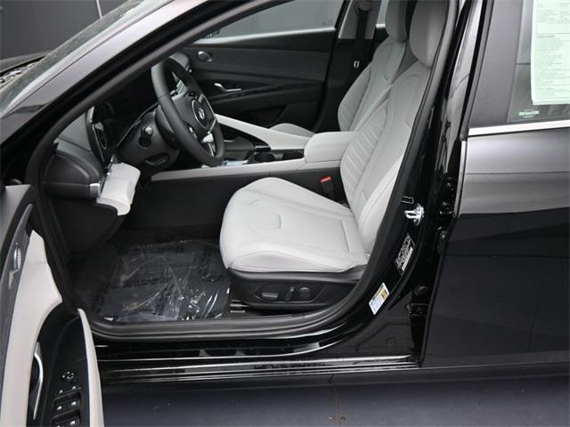 new 2025 Hyundai ELANTRA HEV car, priced at $26,678