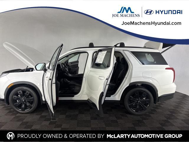 used 2024 Hyundai Palisade car, priced at $39,000