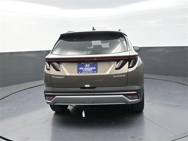 new 2026 Hyundai TUCSON Hybrid car, priced at $40,180