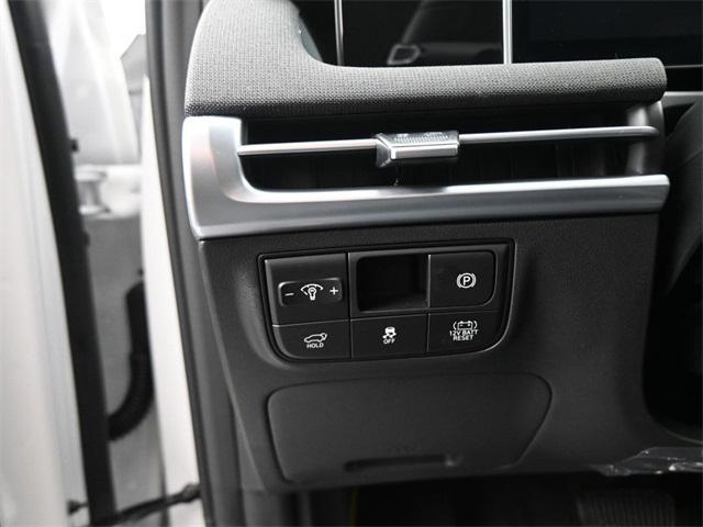 new 2025 Hyundai TUCSON Hybrid car, priced at $39,293