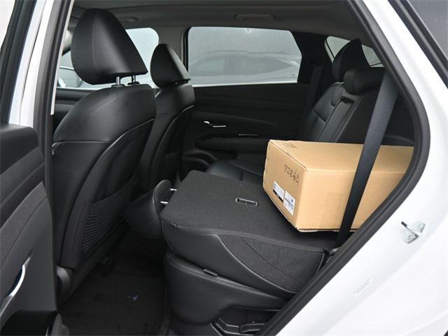 new 2025 Hyundai TUCSON Hybrid car, priced at $39,293