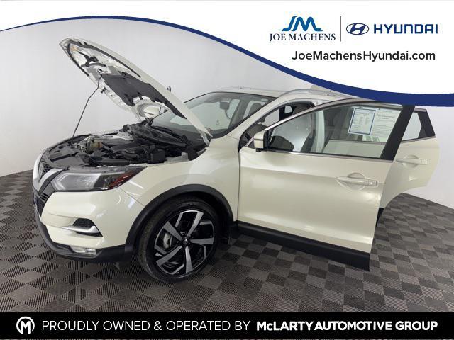 used 2021 Nissan Rogue Sport car, priced at $19,990