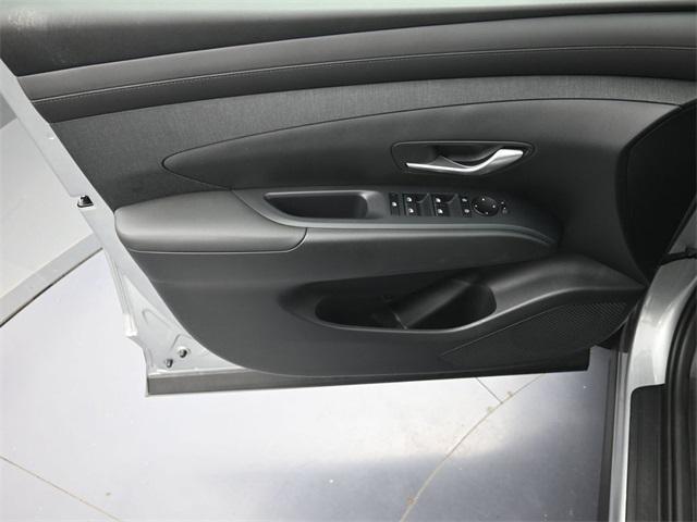 new 2025 Hyundai Tucson car, priced at $32,098