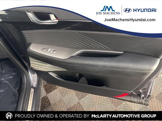 used 2024 Hyundai Palisade car, priced at $39,900
