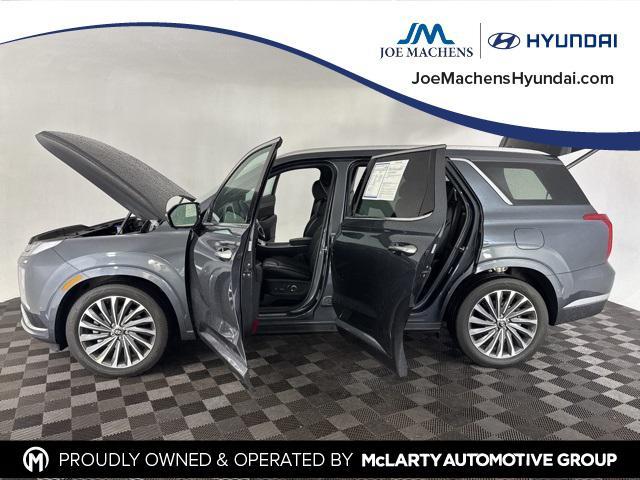 used 2024 Hyundai Palisade car, priced at $39,900