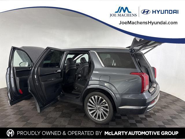 used 2024 Hyundai Palisade car, priced at $39,900