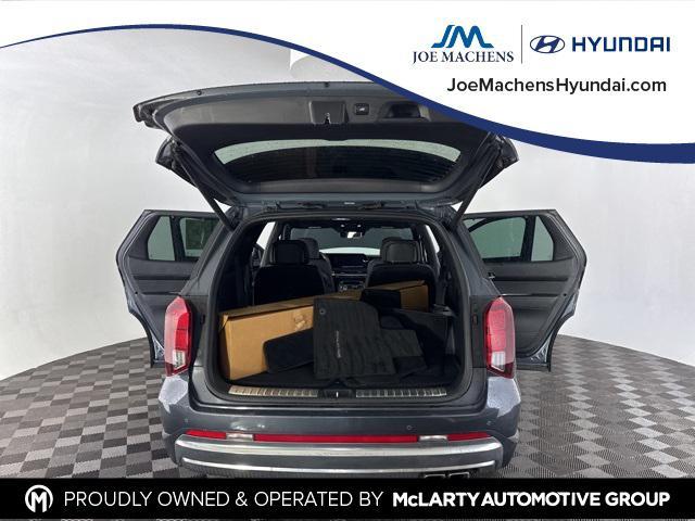 used 2024 Hyundai Palisade car, priced at $39,900