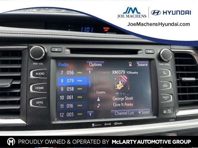 used 2016 Toyota Highlander car
